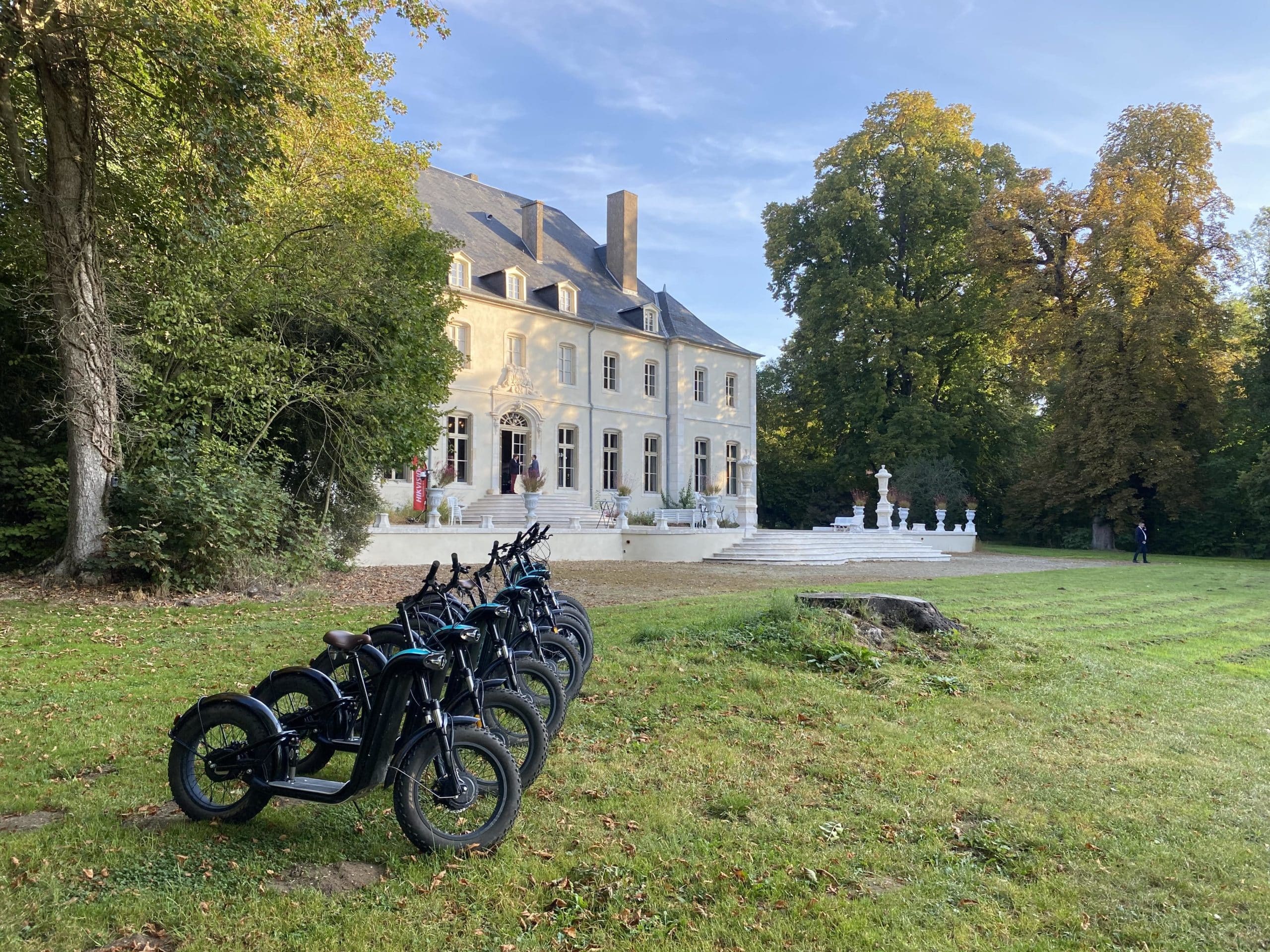 Idée sortie d'entreprise-Balade trottinette électrique tout-terrain